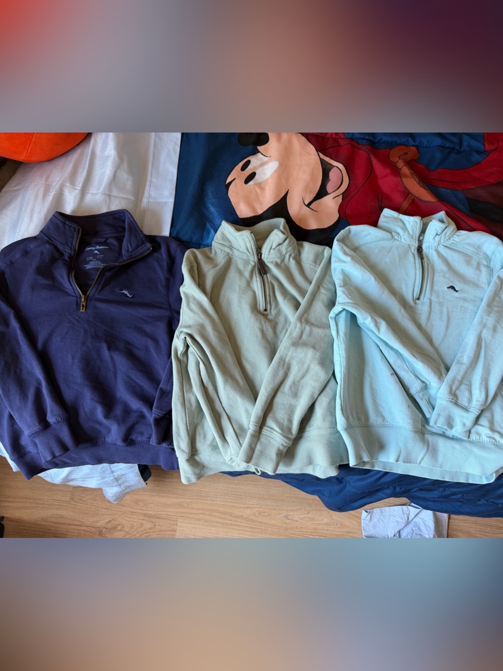 Boys Set of 3 Tommy Bahama  Quarter-Zip Pullovers in Navy and Light Greens